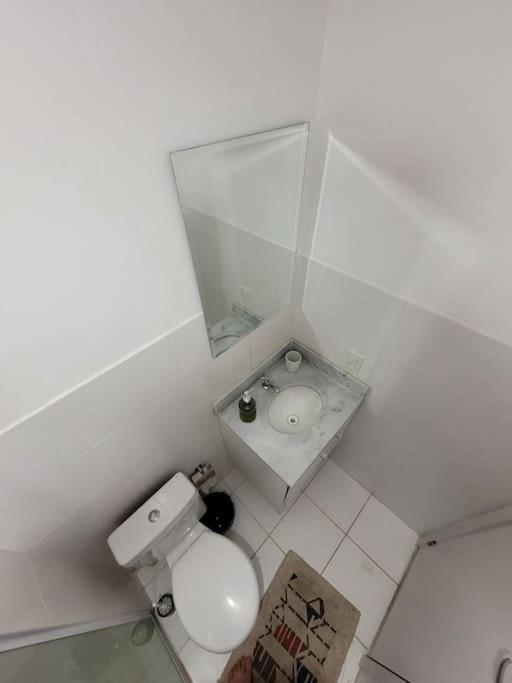Otimo Ap Em C Piscina Na Barra Olimpica Apartemen